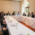 Realizan el primer taller para el mejoramiento de políticas industriales en torno a automóviles ecológicos