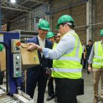 Visitan empresa dedicada a la fabricación de cajas de cartón corrugado en Central