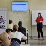 Mujeres lideran el acceso a servicios empresariales en los Centros SBDC Paraguay