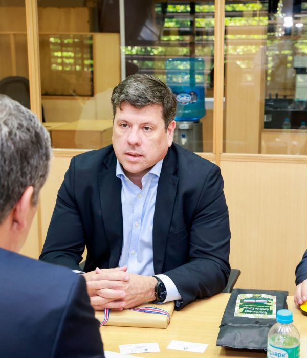 WhatsApp Image 2025-11-10 at 16.33.02